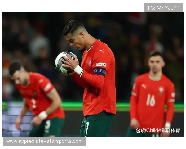 C罗再创纪录助球队逆转胜利,欧洲联赛激战持续升温 C罗再创纪录助球队逆转胜利,欧洲联赛激战持续升温