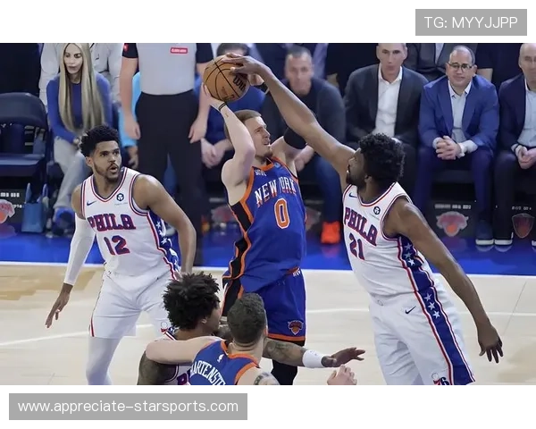 NBA季后赛激战正酣,超级球星争夺总冠军荣誉,球队战术布局决定未来走势 NBA季后赛激战正酣,超级球星争夺总冠军荣誉,球队战术布局决定未来走势